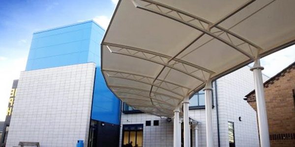 kanopi membran lengkung