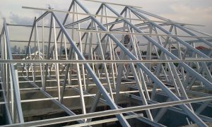 konstruksi atap baja ringan